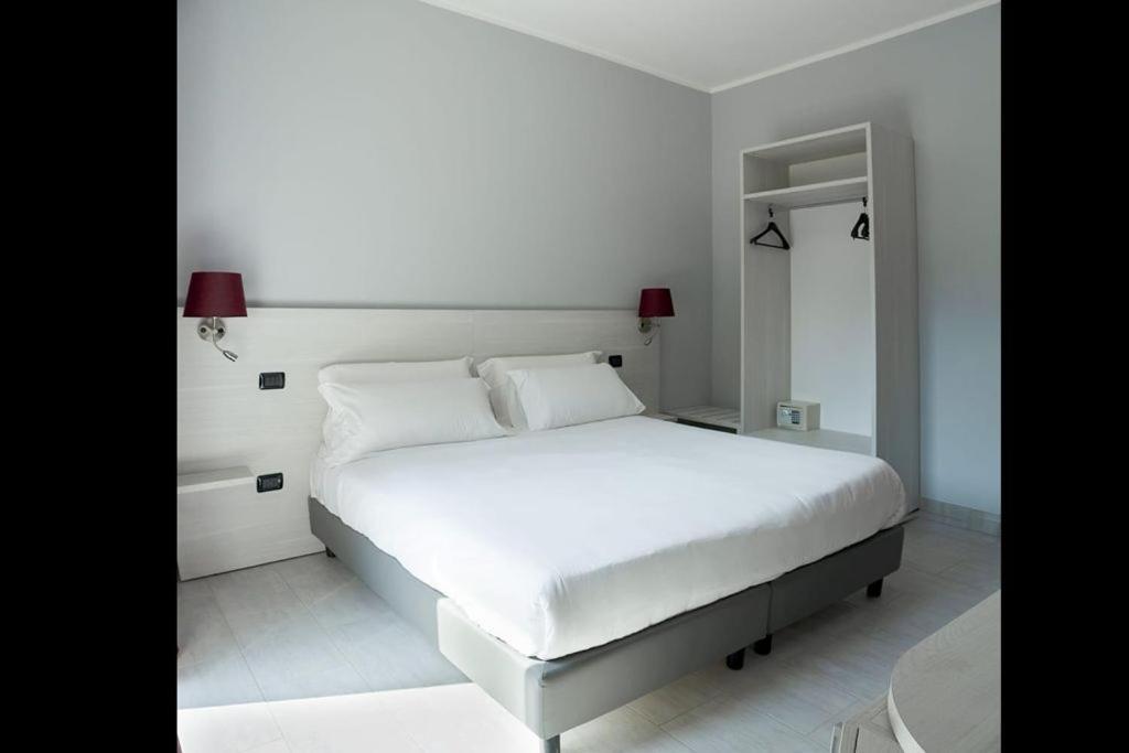 Hotel Pone Sesto San Giovanni Exterior foto